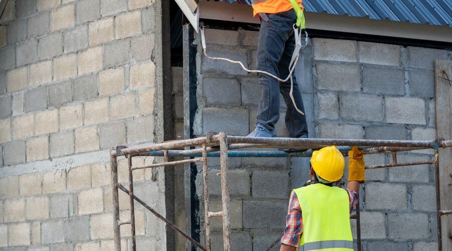 Professional residential roofers in Hay Springs, NE